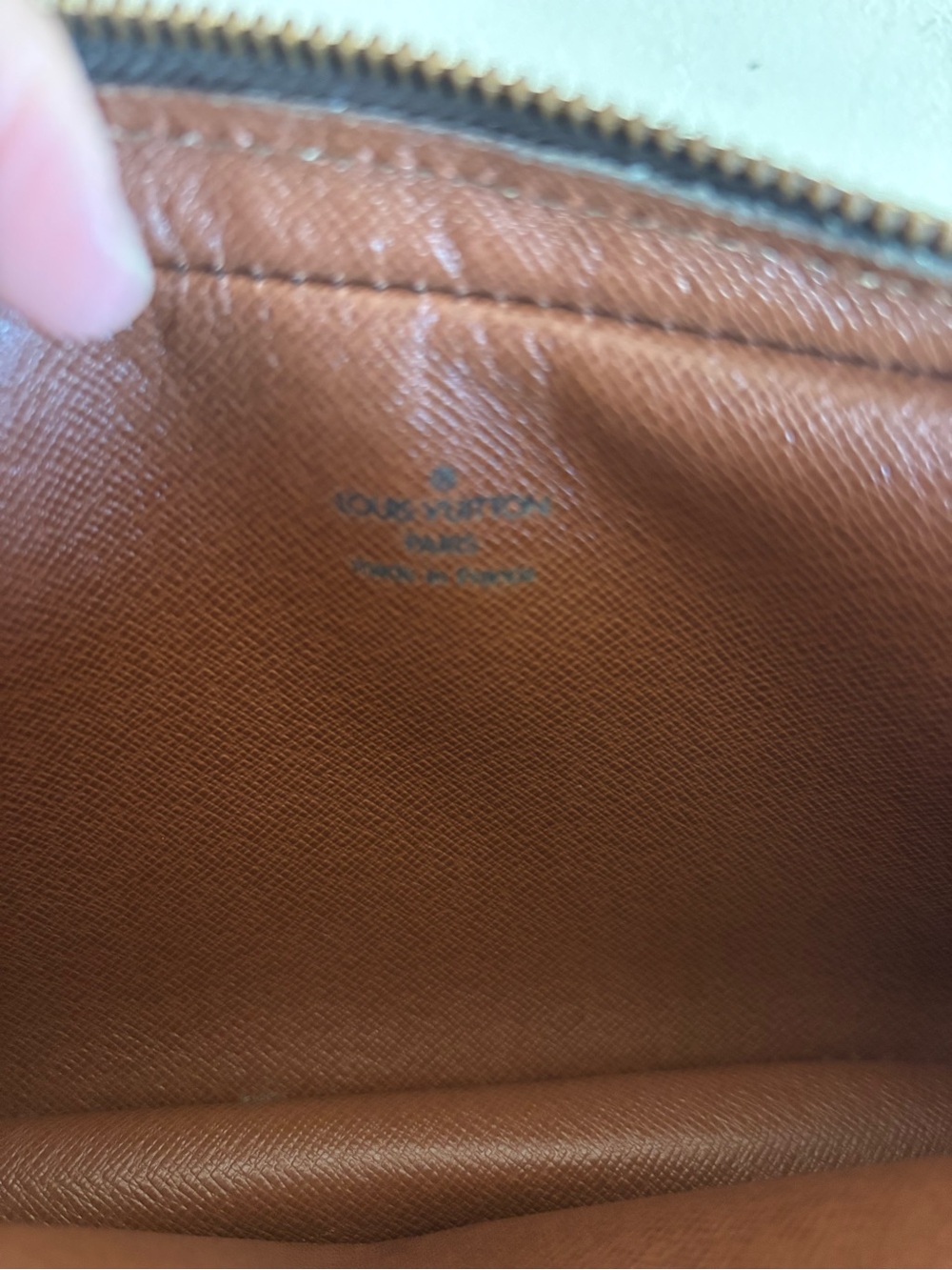 Authentic Louis Vuitton monogram clutch - Picture 7 of 8